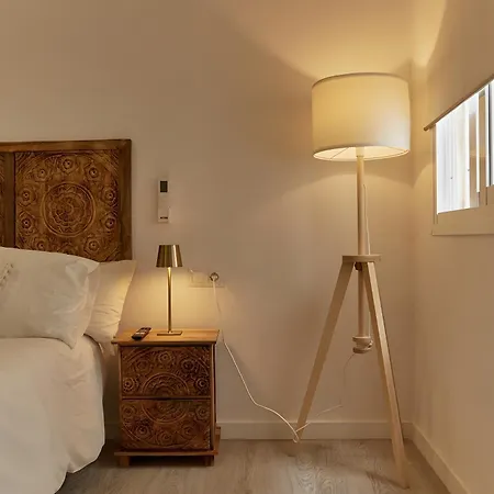 Casa Pablo Center * פואנגירולה